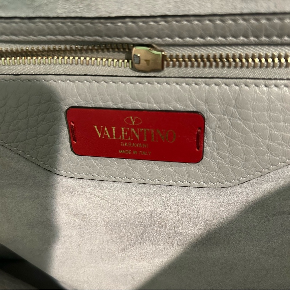 Valentino Garavani Rockstud calf leather tote bag made in Italy - Picture 6 of 16